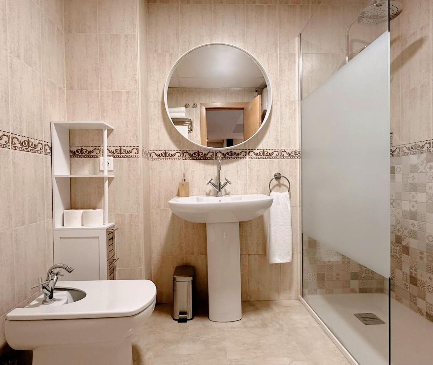 Apartamento-Pension El Trianero Junto Al Rio Seville Ngoại thất bức ảnh